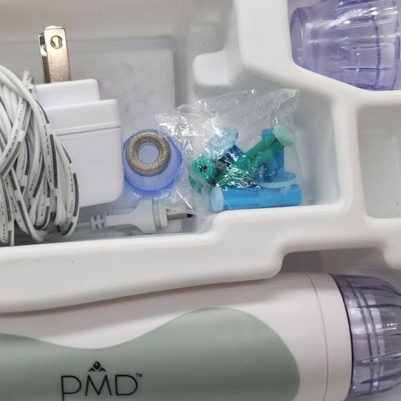 PMD Personal Microderm Device - Picture 7 of 12